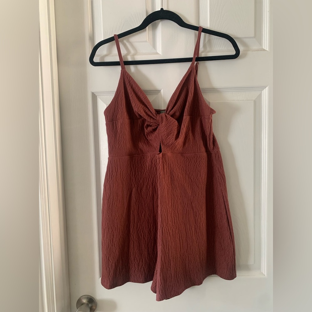 Mauve romper perfect for Spring and Summer fits!